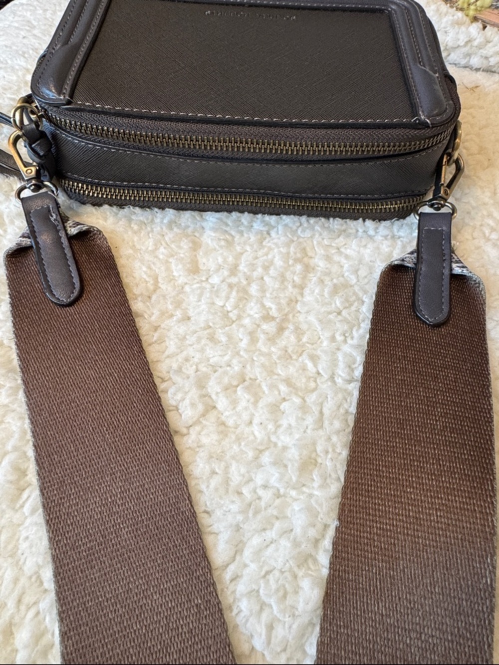 Sondra Roberts vegan leather crossbody Bag with Olive-Accent Strap - Picture 6 of 13